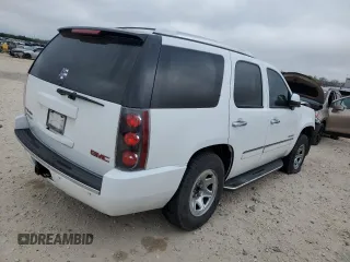 2011 GMC Yukon Denali with VIN 1GKS1EEF7BR400706, listed as a Copart auction lot 85214624 with 326,949 mi miles and Salvage Title. Bid and sale history available at carsss.com. Image 3.