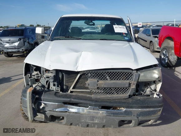 2003 Chevrolet Silverado 1500 LT with VIN 1GCEK19T43E337975, listed as a IAAI auction lot 41728590 with 237,476 mi miles. Bid and sale history available at carsss.com. Image 6.