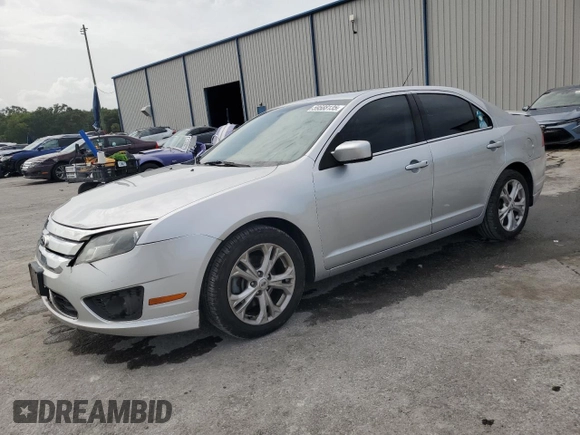 2012 Ford Fusion SE z VIN 3FAHP0HA1CR218938, wystawiony jako Copart lot #59588135 z przebiegiem 111 243 mil mil oraz Szkoda całkowita • Salvage title. Historia ofert i sprzedaży dostępna na DreamBid. Obrazek 1.