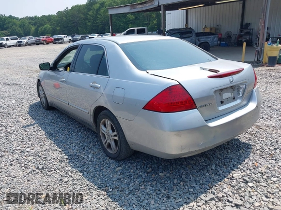 2007 Honda Accord LX with VIN 1HGCM56437A049997, listed as a IAAI auction lot 42424854 with 250,811 mi miles and . Bid and sale history available at DreamBid. Image 3.