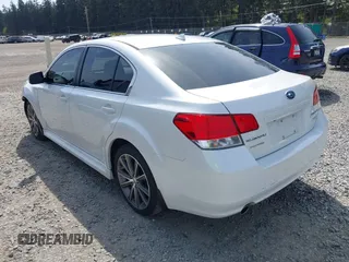 2014 Subaru Legacy Special Sports z VIN 4S3BMBH69E3036678, wystawiony jako IAAI lot #42077275 z przebiegiem 113 916 mil mil oraz . Historia ofert i sprzedaży dostępna na DreamBid. Obrazek 3.