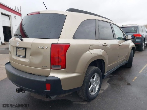 2007 Suzuki XL7 with VIN 2S3DA217276111318, listed as a IAAI auction lot 41682764 with 211,669 mi miles. Bid and sale history available at carsss.com. Image 4.