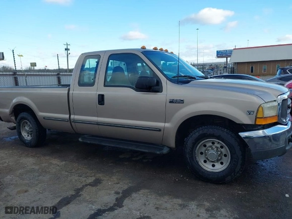 1999 Ford Super Duty F-250 XL with VIN 1FTNX20FXXEB77573, listed as a IAAI auction lot 41816997 with 387,625 mi miles. Bid and sale history available at carsss.com. Image 13.