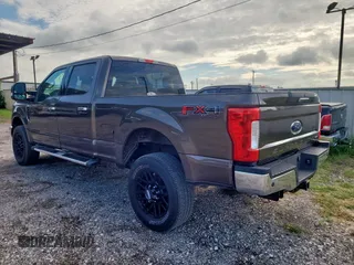 2017 Ford F-250 Lariat с VIN 1FT7W2B64HEB34275, выставлен на аукционе Copart как лот 62846775 с пробегом 153 463 миль миль и Чистый • Clean title. История ставок и продаж доступна на DreamBid. Изображение 3.
