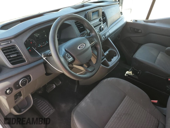 2021 Ford Transit Passenger XL z VIN 1FBAX2Y89MKA31848, wystawiony jako Copart lot #86008884 z przebiegiem 86 476 mil mil oraz Czysty tytuł • Clean title. Historia ofert i sprzedaży dostępna na DreamBid. Obrazek 8.