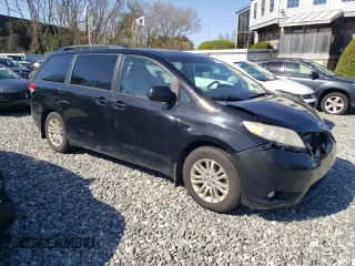 2011 Toyota Sienna XLE AAS with VIN 5TDYK3DC4BS097416, listed as a Copart auction lot 53633645 with 213,580 mi miles and Clean Title. Bid and sale history available at carsss.com. Image 4.