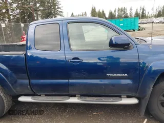 2006 Toyota Tacoma with VIN 5TEUU42N06Z165755, listed as a IAAI auction lot 41619786 with 168,910 mi miles. Bid and sale history available at carsss.com. Image 13.