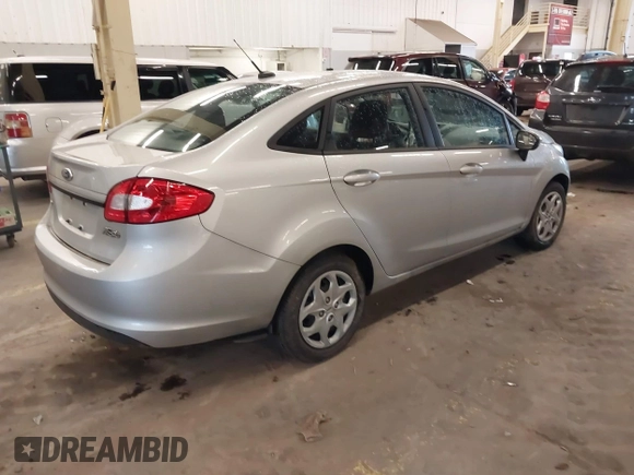 2011 Ford Fiesta SE with VIN 3FADP4BJ0BM226393, listed as a IAAI auction lot 41594149 with 88,145 mi miles. Bid and sale history available at carsss.com. Image 4.