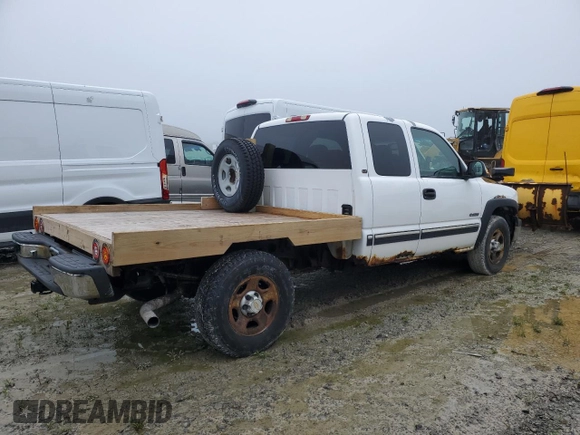 2002 Chevrolet Silverado 1500 LT with VIN 2GCEK19T321328555, listed as a Copart auction lot 55344055 with 96,091 mi miles and Clean Title. Bid and sale history available at carsss.com. Image 3.