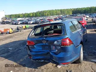 2015 Volkswagen Golf SportWagen TDI SE with VIN 3VWCA7AUXFM517359, listed as a IAAI auction lot 41987425 with 146,708 mi miles. Bid and sale history available at carsss.com. Image 4.