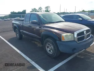 2005 Dodge Dakota ST with VIN 1D7HE22K95S151452, listed as a IAAI auction lot 42575514 with 116,473 mi miles and . Bid and sale history available at DreamBid. Image 1.