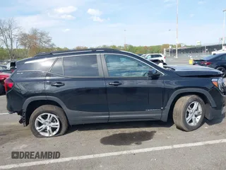 2024 GMC Terrain SLE z VIN 3GKALTEG9RL114196, wystawiony jako IAAI lot #42116149 z przebiegiem 17 048 mil mil oraz . Historia ofert i sprzedaży dostępna na DreamBid. Obrazek 13.