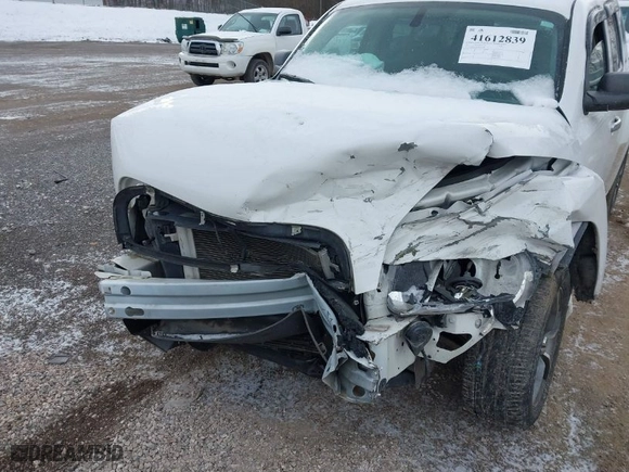 2011 Chevrolet HHR LS with VIN 3GNBAAFW2BS504768, listed as a IAAI auction lot 41612839 with NaN miles. Bid and sale history available at carsss.com. Image 6.