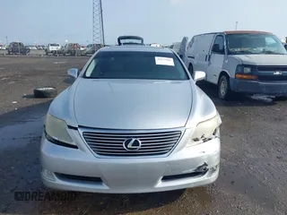 2008 Lexus LS 460 with VIN JTHBL46F185075967, listed as a IAAI auction lot 42277261 with 181,585 mi miles and . Bid and sale history available at DreamBid. Image 13.