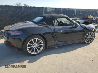 2019 Porsche 718 Boxster z VIN WP0CA2A81KS210463, wystawiony jako Copart lot #57274135 z przebiegiem 13 852 mil mil oraz Tytuł czysty. Historia ofert i sprzedaży dostępna na DreamBid. Obrazek 3.