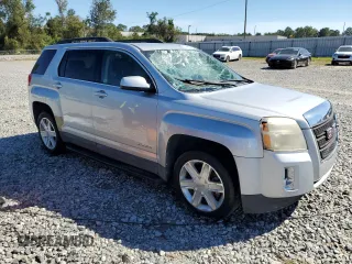 2010 GMC Terrain SLE-2 z VIN 2CTFLEEY5A6359631, wystawiony jako Copart lot #75246424 z przebiegiem 168 276 mil mil oraz Szkoda całkowita • Salvage title. Historia ofert i sprzedaży dostępna na DreamBid. Obrazek 4.