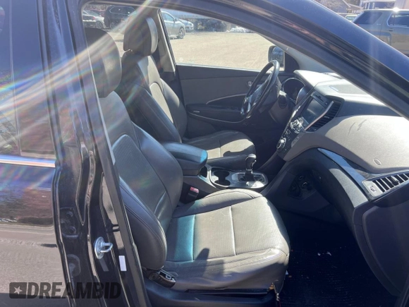 2014 Hyundai Santa Fe z VIN 5XYZU3LB3EG151846, wystawiony jako Copart lot #60818685 z przebiegiem 169 622 mil mil oraz Czysty tytuł • Clean title. Historia ofert i sprzedaży dostępna na DreamBid. Obrazek 5.