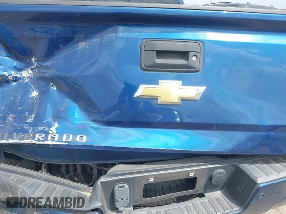 2017 Chevrolet Silverado 1500 LT with VIN 3GCUKREC8HG462719, listed as a IAAI auction lot 41940176 with 380,676 mi miles and . Bid and sale history available at DreamBid. Image 6.