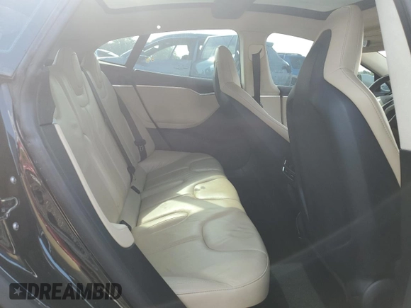 2013 Tesla Model S с VIN 5YJSA1CG2DFP25370, выставлен на аукционе Copart как лот 64003825 с пробегом 85 656 миль миль и Списание • Salvage title. История ставок и продаж доступна на DreamBid. Изображение 10.