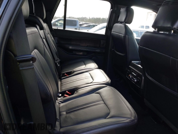 2019 Ford Expedition Limited with VIN 1FMJU2AT7KEA06831, listed as a IAAI auction lot 41528443 with 81,282 mi miles. Bid and sale history available at carsss.com. Image 8.