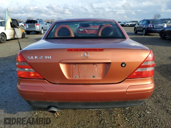 2000 Mercedes-Benz SLK 230 Kompressor с VIN WDBKK47F0YF145180, выставлен на аукционе Copart как лот 86648924 с пробегом 130 460 миль миль и Списание • Salvage title. История ставок и продаж доступна на DreamBid. Изображение 6.