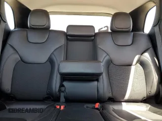 2019 Jeep Cherokee Latitude Plus with VIN 1C4PJLLX5KD392622, listed as a Copart auction lot 50386515 with 111,787 mi miles and Salvage Title. Bid and sale history available at carsss.com. Image 10.