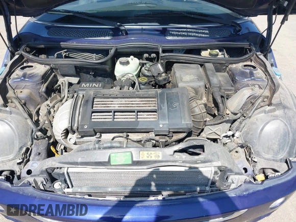 2005 MINI Convertible S с VIN WMWRH33435TF81760, выставлен на аукционе IAAI как лот 41993851 с пробегом 121 430 миль миль и . История ставок и продаж доступна на DreamBid. Изображение 10.