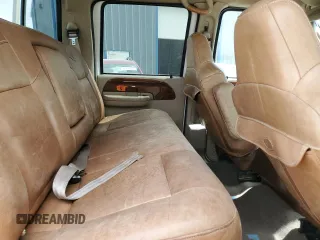 2003 Ford F-350 XL z VIN 1FTSW31P13EC45515, wystawiony jako Copart lot #49916815 z przebiegiem 81 547 mil mil oraz Szkoda całkowita • Salvage title. Historia ofert i sprzedaży dostępna na DreamBid. Obrazek 10.
