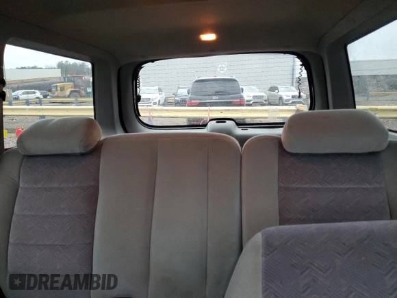 2000 Ford Explorer with VIN 1FMZU63X2YUA56061, listed as a Copart auction lot 45004465 with 117,860 mi miles and Salvage title. Bid and sale history available at DreamBid. Image 10.