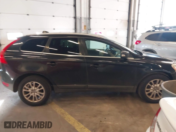 2010 Volvo XC60 3.0T z VIN YV4992DZXA2020907, wystawiony jako IAAI lot #41736455 z przebiegiem 140 890 mil mil oraz . Historia ofert i sprzedaży dostępna na DreamBid. Obrazek 13.