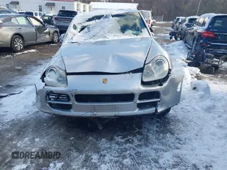 2005 Porsche Cayenne with VIN WP1AA29P75LA22059, listed as a IAAI auction lot 41250250 with 124,835 mi miles. Bid and sale history available at carsss.com. Image 12.