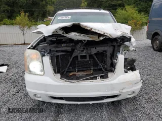 2008 GMC Yukon SLT w/4SB with VIN 1GKFC13J88J223313, listed as a Copart auction lot 70949424 with 155,898 mi miles and Salvage Title. Bid and sale history available at carsss.com. Image 5.