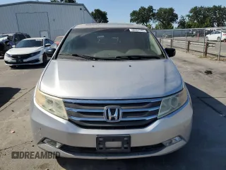 2011 Honda Odyssey Touring с VIN 5FNRL5H92BB063040, выставлен на аукционе Copart как лот 58551765 с пробегом 236 526 миль миль и Списание • Salvage title. История ставок и продаж доступна на DreamBid. Изображение 5.