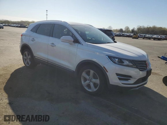 2017 Lincoln MKC Premiere with VIN 5LMCJ1D93HUL54665, listed as a Copart auction lot 53389735 with 117,852 mi miles and Clean Title. Bid and sale history available at carsss.com. Image 4.