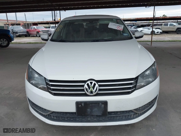 2014 Volkswagen Passat SE w/Sunroof with VIN 1VWBS7A31EC081968, listed as a IAAI auction lot 41963985 with 143,670 mi miles. Bid and sale history available at carsss.com. Image 6.