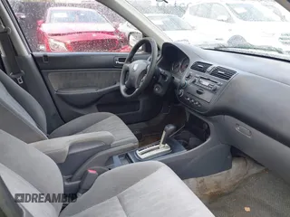 2005 Honda Civic LX with VIN 2HGES16545H568037, listed as a IAAI auction lot 41785307 with 170,913 mi miles and . Bid and sale history available at DreamBid. Image 5.