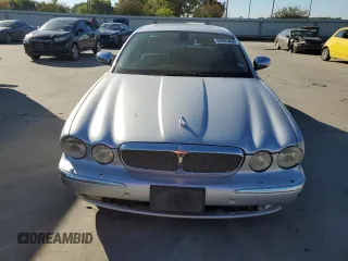 2006 Jaguar XJ Vanden Plas with VIN SAJWA82B86SH10866, listed as a Copart auction lot 69985864 with 244,998 mi miles and Clean Title. Bid and sale history available at carsss.com. Image 5.