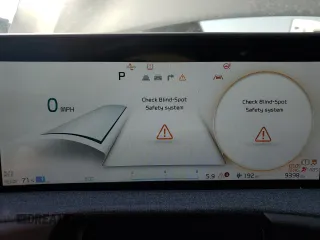 2024 Kia EV6 Wind z VIN KNDC3DLC8R5203168, wystawiony jako Copart lot #53138585 z przebiegiem 9 398 mil mil oraz Szkoda całkowita • Salvage title. Historia ofert i sprzedaży dostępna na DreamBid. Obrazek 9.