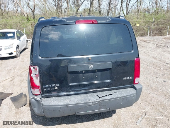 2007 Dodge Nitro SXT with VIN 1D8GU28K57W551957, listed as a IAAI auction lot 41914919 with 139,560 mi miles. Bid and sale history available at carsss.com. Image 16.