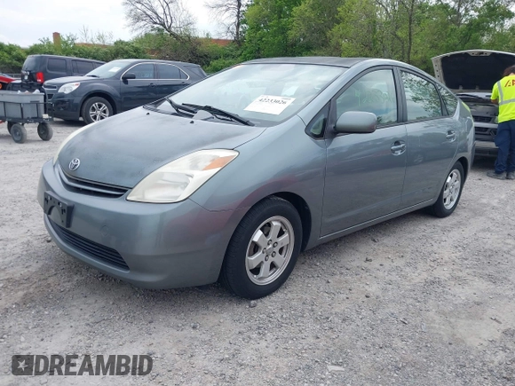 2005 Toyota Prius with VIN JTDKB20UX53104972, listed as a IAAI auction lot 42233026 with 228,920 mi miles and . Bid and sale history available at DreamBid. Image 2.