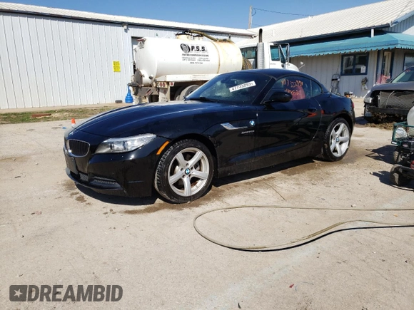 2015 BMW Z4 sDrive28i with VIN WBALL5C55FP557752, listed as a Copart auction lot 47733293 with 48,882 mi miles. Bid and sale history available at carsss.com. Image 1.