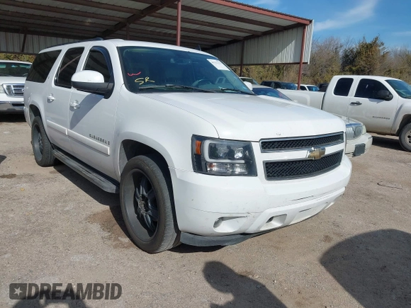 2008 Chevrolet Suburban LTZ с VIN 1GNFC16088R121145, выставлен на аукционе IAAI как лот 41327123 с пробегом 207 489 миль миль и . История ставок и продаж доступна на DreamBid. Изображение 1.