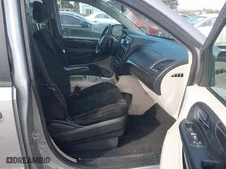 2015 Dodge Grand Caravan SXT with VIN 2C4RDGCG6FR556633, listed as a IAAI auction lot 42002783 with 157,341 mi miles. Bid and sale history available at carsss.com. Image 5.