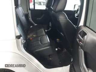 2018 Jeep Wrangler JK Unlimited Altitude with VIN 1C4BJWEG6JL847653, listed as a IAAI auction lot 41137635 with 66,177 mi miles. Bid and sale history available at carsss.com. Image 8.