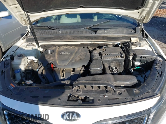 2015 Kia Optima LX z VIN KNAGM4A73F5601370, wystawiony jako IAAI lot #41633083 z przebiegiem 164 752 mil mil oraz . Historia ofert i sprzedaży dostępna na DreamBid. Obrazek 10.