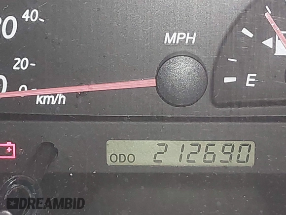 2004 Toyota Camry LE with VIN 4T1BE30K54U377818, listed as a IAAI auction lot 41931027 with 212,690 mi miles. Bid and sale history available at carsss.com. Image 7.