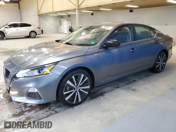 2022 Nissan Altima SR with VIN 1N4BL4CV4NN386209, listed as a Copart auction lot 54313275 with 104,632 mi miles and Salvage Title. Bid and sale history available at DreamBid. Image 1.