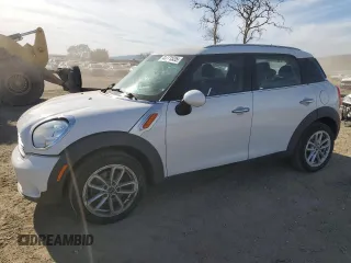 2016 MINI Countryman with VIN WMWZB3C50GWR49868, listed as a Copart auction lot 45771525 with 107,823 mi miles and Salvage title. Bid and sale history available at DreamBid. Image 1.