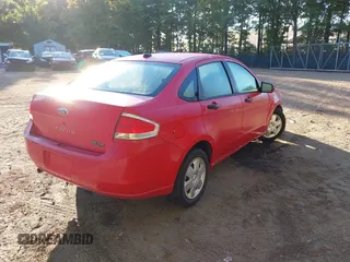 2008 Ford Focus S with VIN 1FAHP34N68W210722, listed as a IAAI auction lot 40556454 with 222,106 mi miles. Bid and sale history available at carsss.com. Image 4.