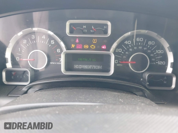 2008 Ford Expedition SSV with VIN 1FMFU15578LA71176, listed as a IAAI auction lot 41238389 with 196,196 mi miles and . Bid and sale history available at DreamBid. Image 7.